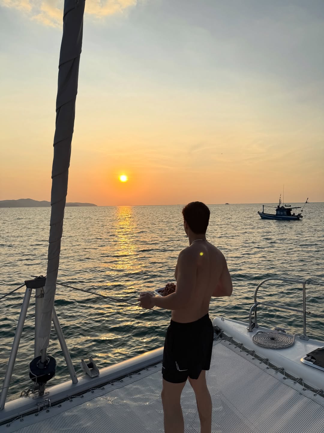 ไมค์ - ภัทรเดช สงวนความดี