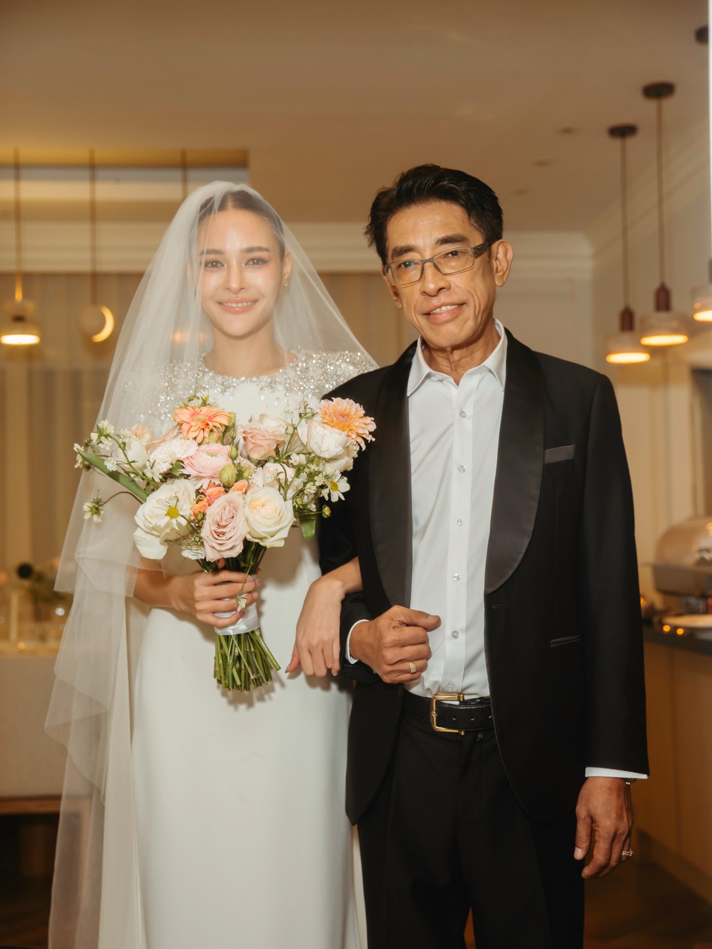 ไมค์ - ภัทรเดช สงวนความดี