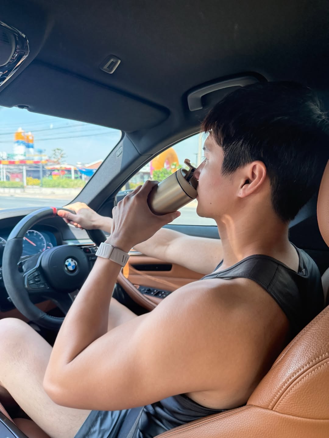 ไมค์ - ภัทรเดช สงวนความดี