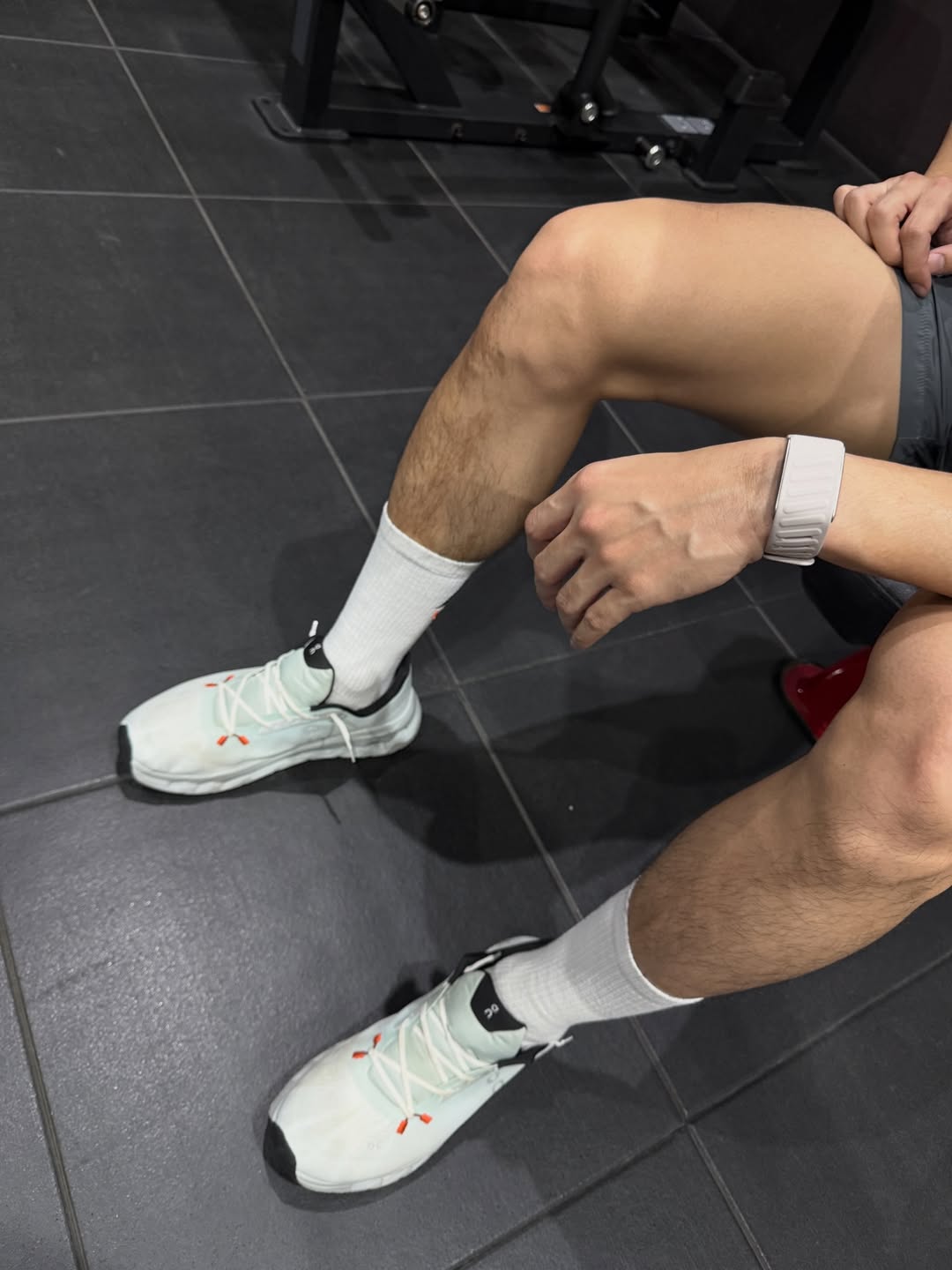 ไมค์ - ภัทรเดช สงวนความดี