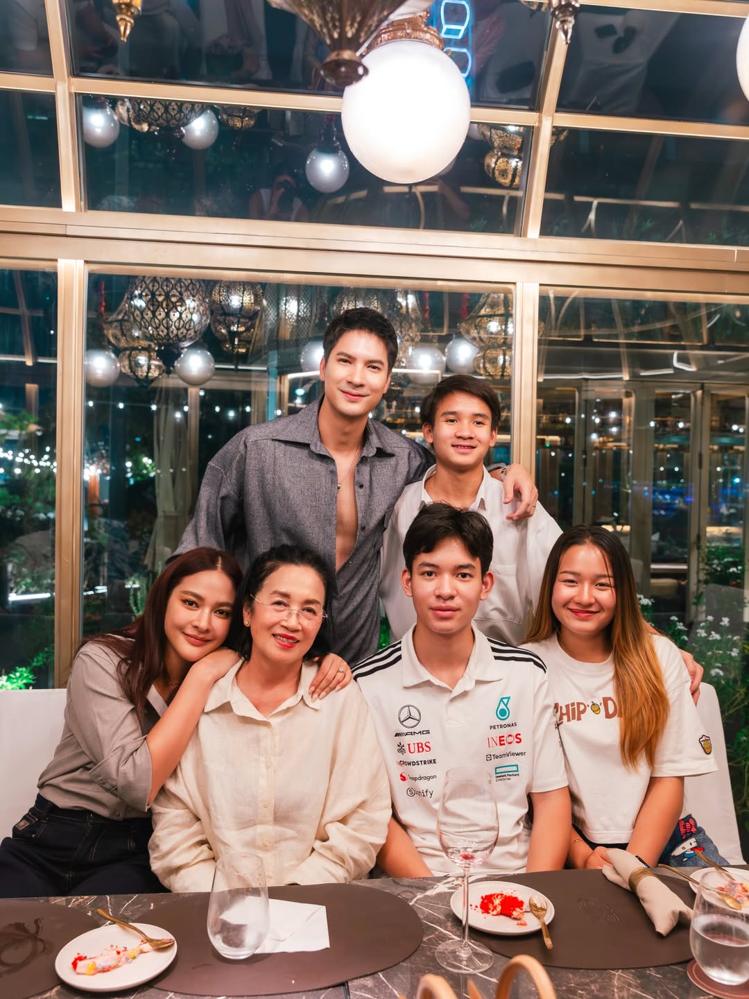 ไมค์ - ภัทรเดช สงวนความดี