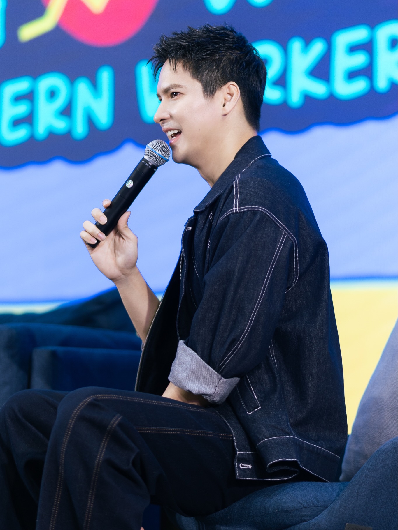 ไมค์ - ภัทรเดช สงวนความดี