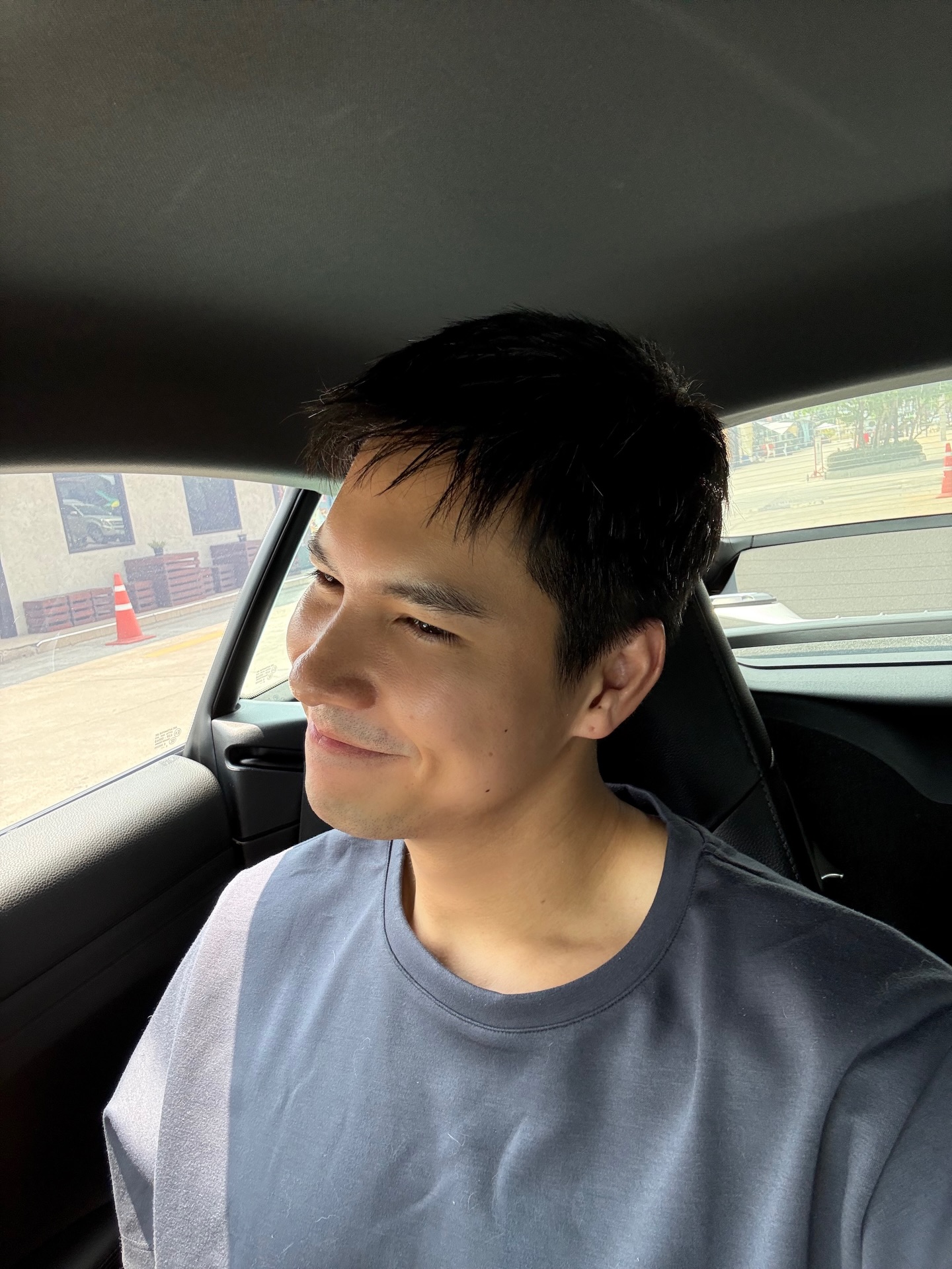 ไมค์ - ภัทรเดช สงวนความดี