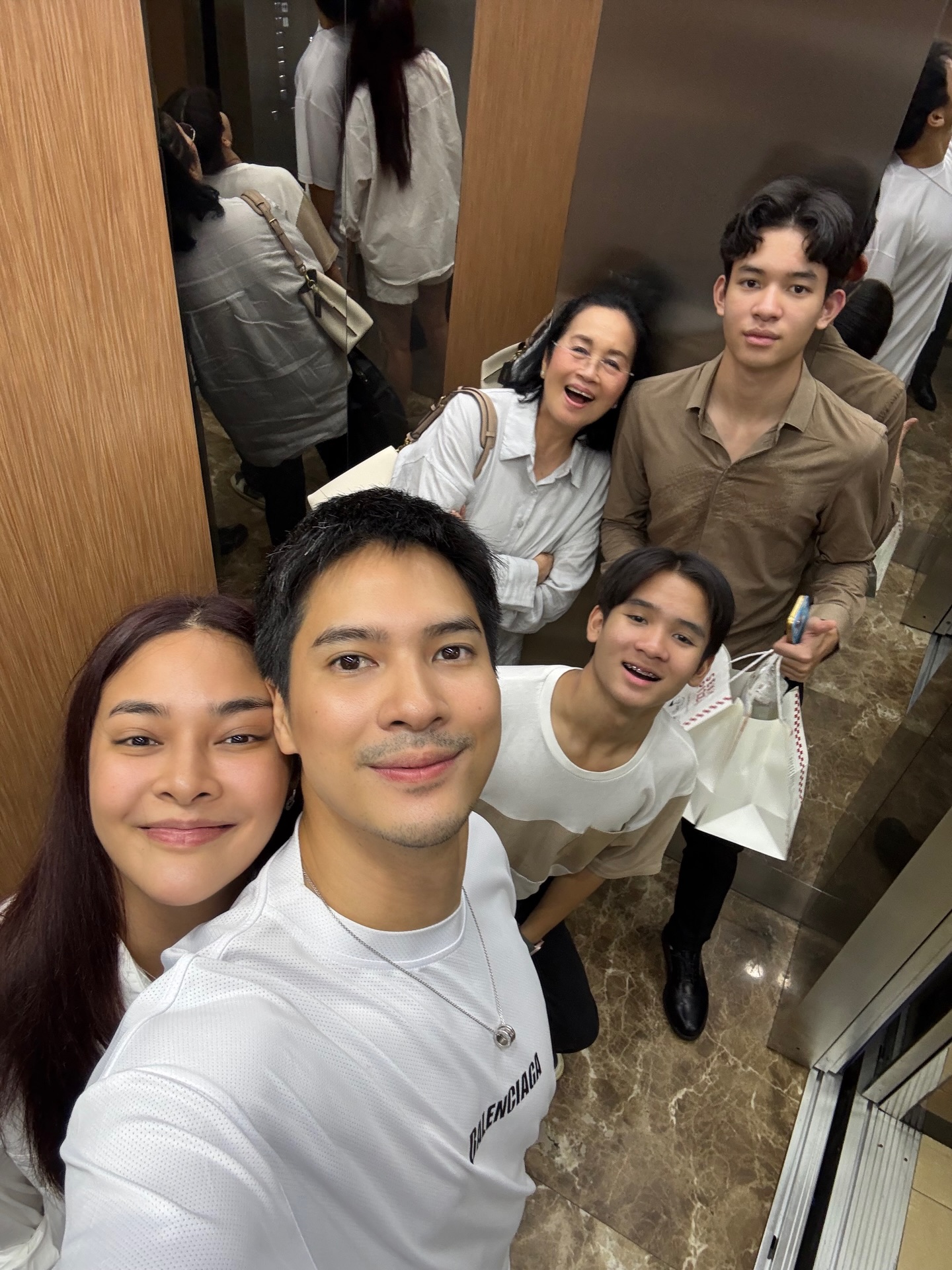 ไมค์ - ภัทรเดช สงวนความดี