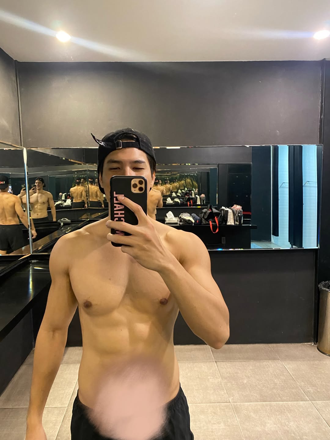 ไมค์ - ภัทรเดช สงวนความดี