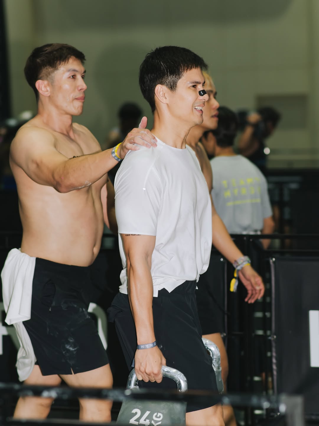 ไมค์ - ภัทรเดช สงวนความดี