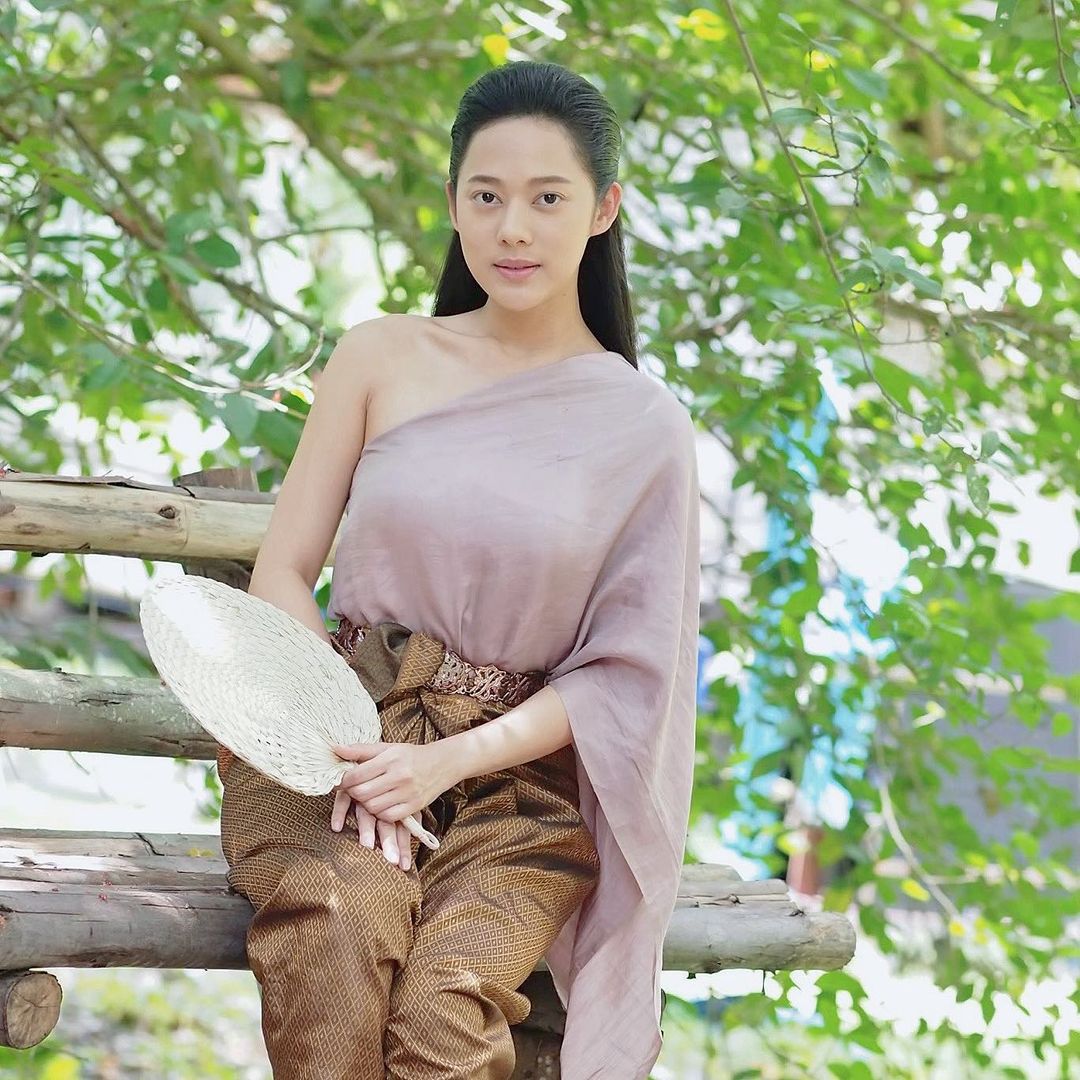 ทับทิม - อัญรินทร์ ธีราธนันพัฒน์