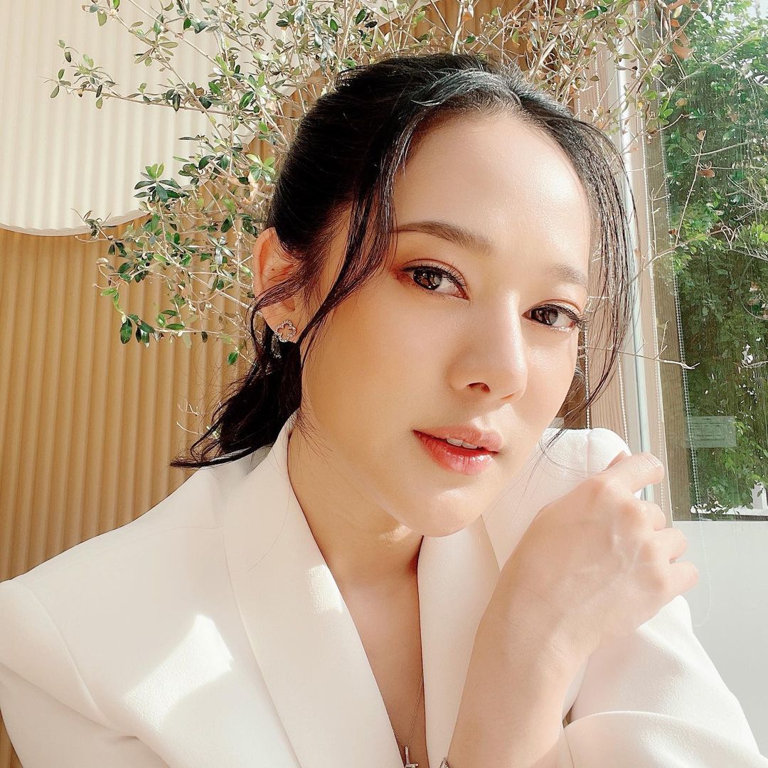 ทับทิม - อัญรินทร์ ธีราธนันพัฒน์