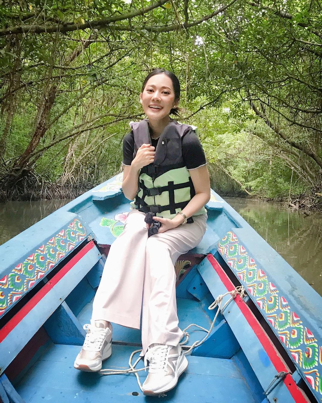 ทับทิม - อัญรินทร์ ธีราธนันพัฒน์