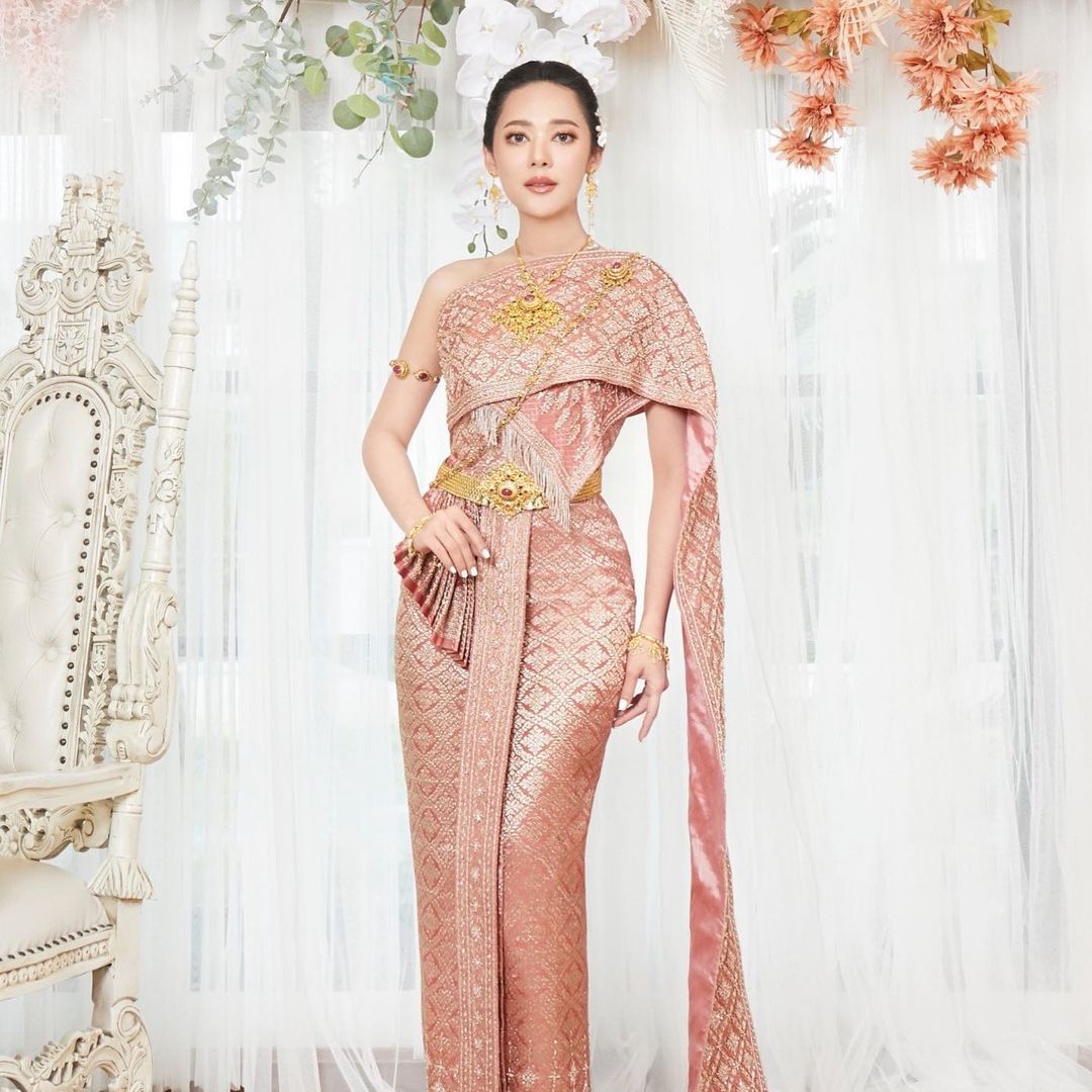 ทับทิม - อัญรินทร์ ธีราธนันพัฒน์