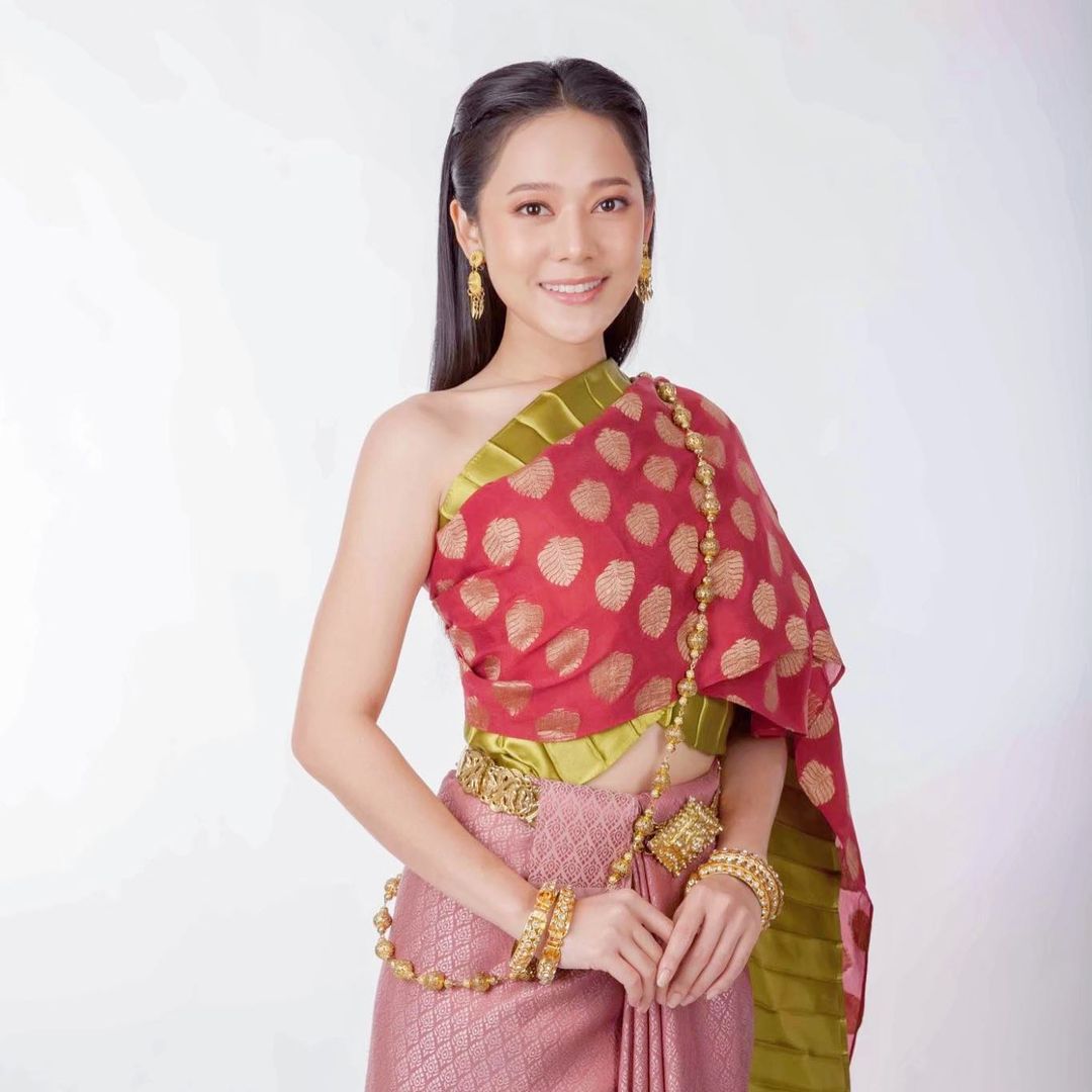 ทับทิม - อัญรินทร์ ธีราธนันพัฒน์