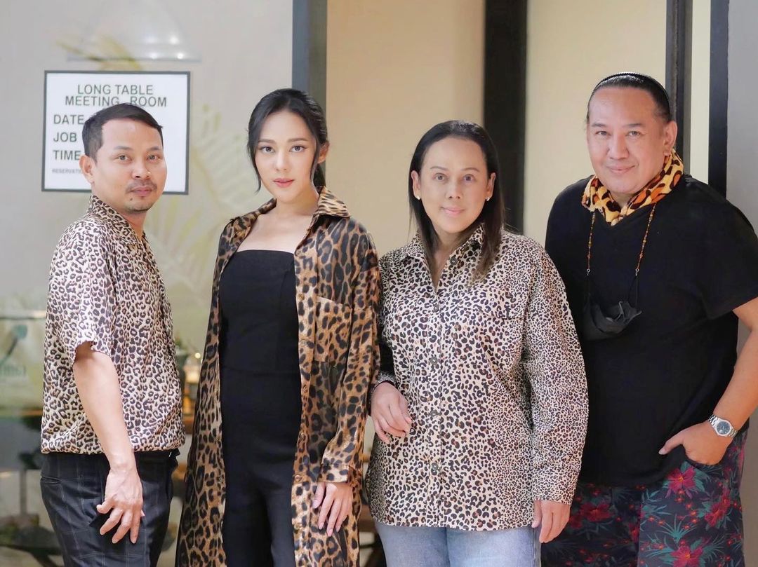 ทับทิม - อัญรินทร์ ธีราธนันพัฒน์
