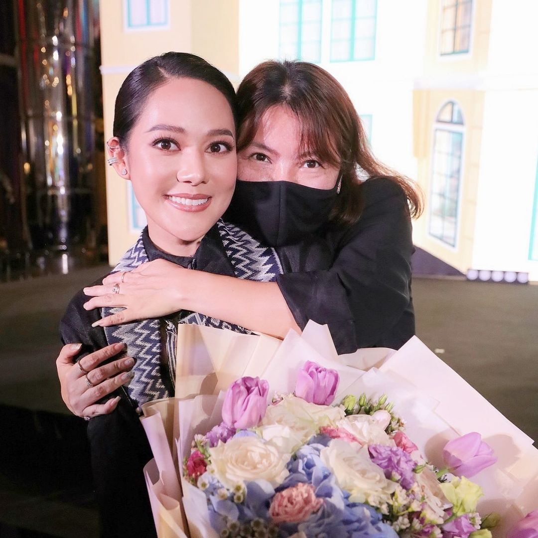 ทับทิม - อัญรินทร์ ธีราธนันพัฒน์