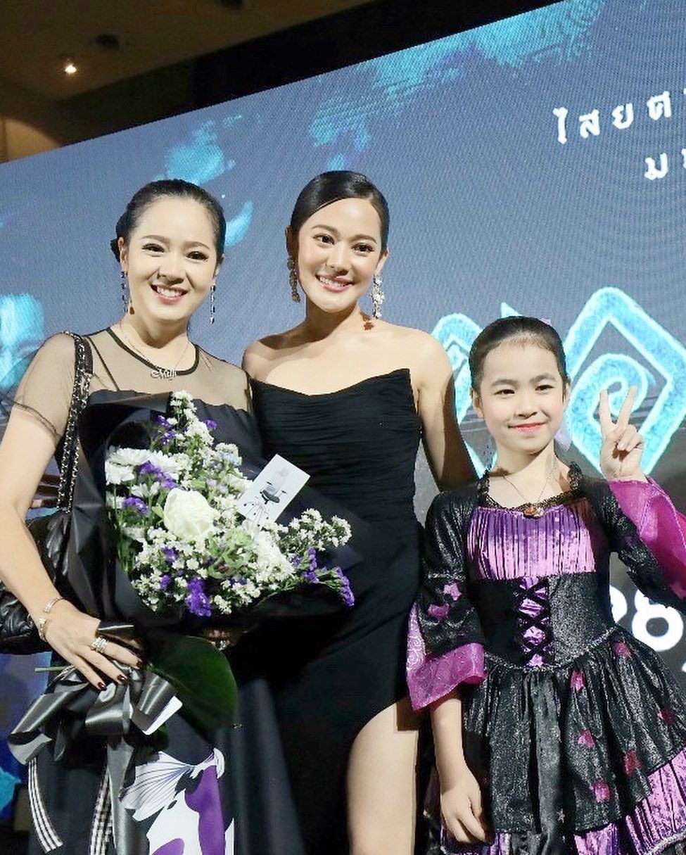 ทับทิม - อัญรินทร์ ธีราธนันพัฒน์