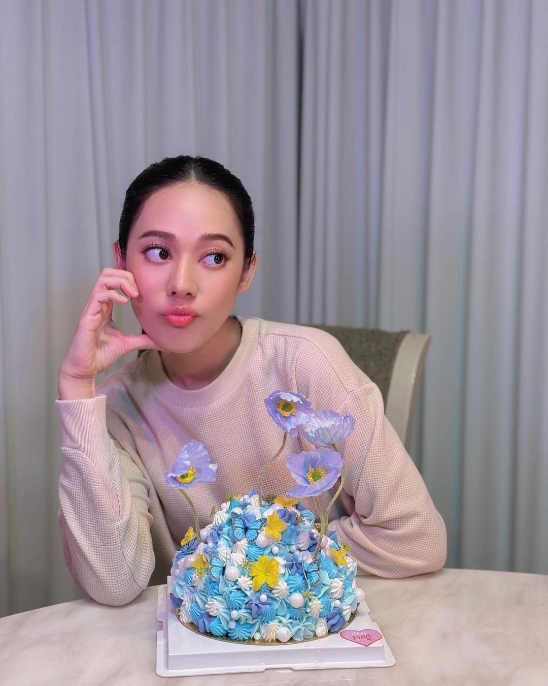 ทับทิม - อัญรินทร์ ธีราธนันพัฒน์