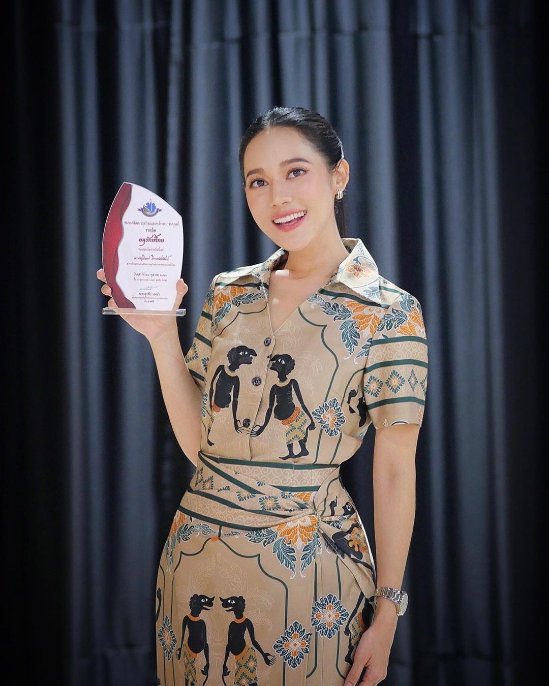 ทับทิม - อัญรินทร์ ธีราธนันพัฒน์