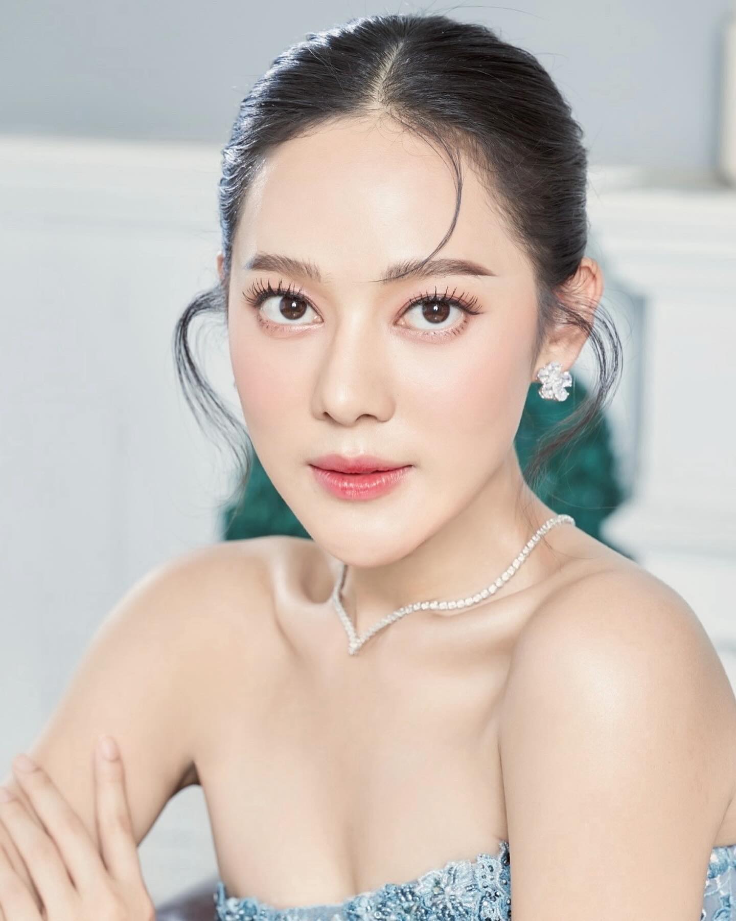 ทับทิม - อัญรินทร์ ธีราธนันพัฒน์