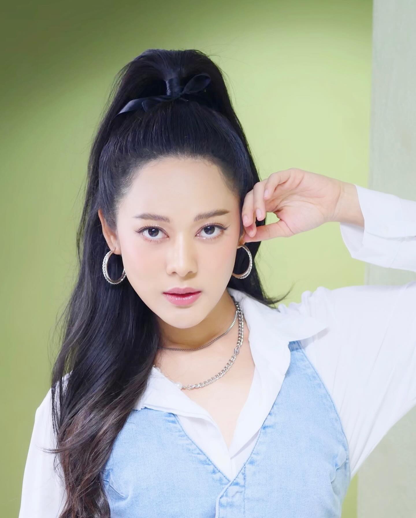 ทับทิม - อัญรินทร์ ธีราธนันพัฒน์