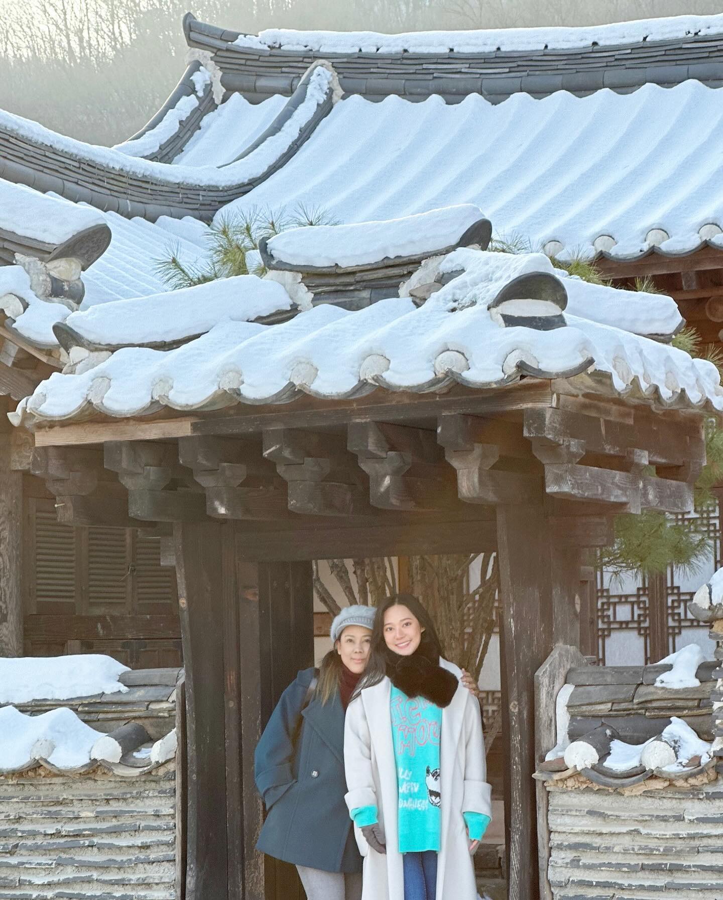 ทับทิม - อัญรินทร์ ธีราธนันพัฒน์