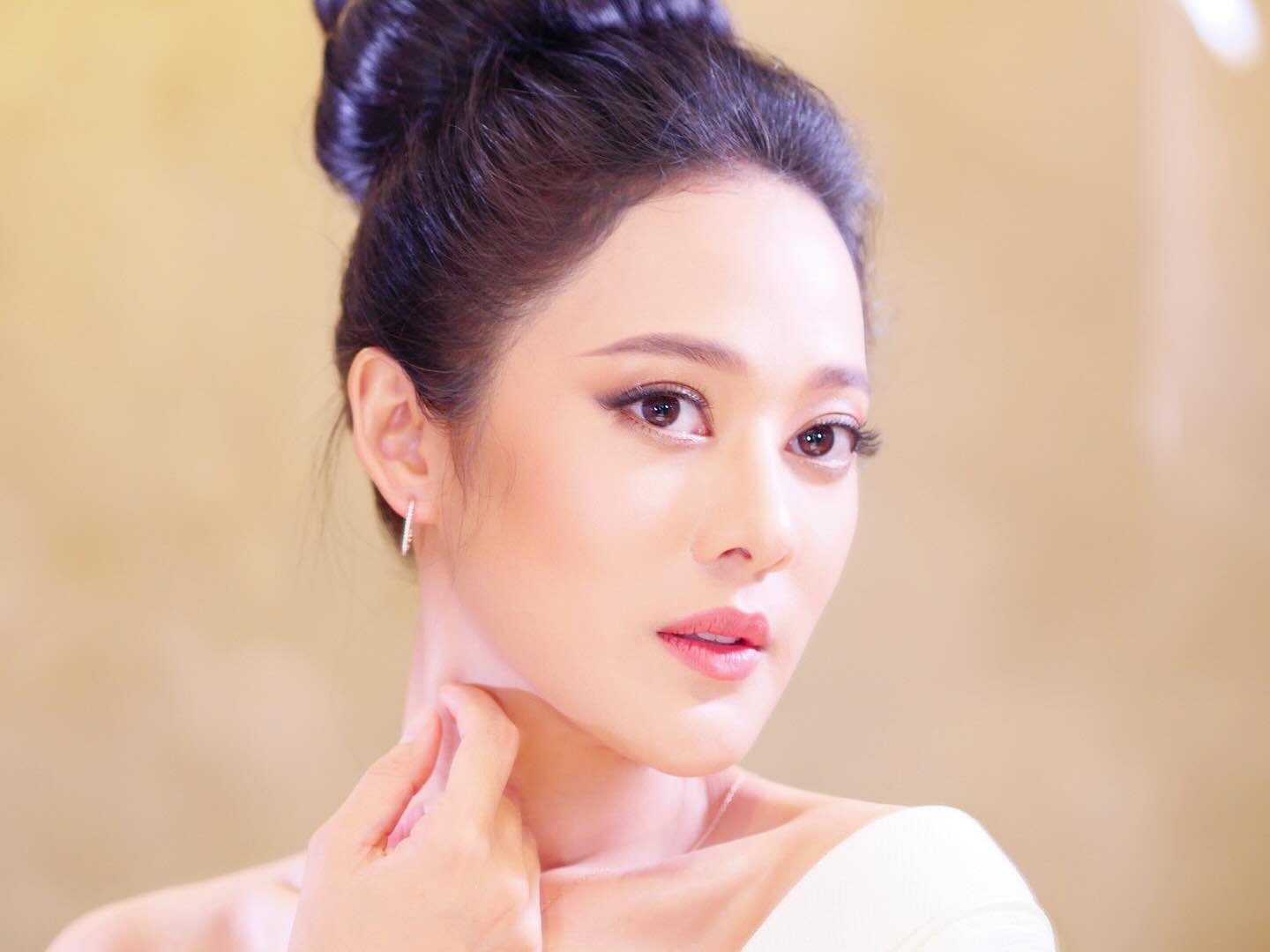 ทับทิม - อัญรินทร์ ธีราธนันพัฒน์