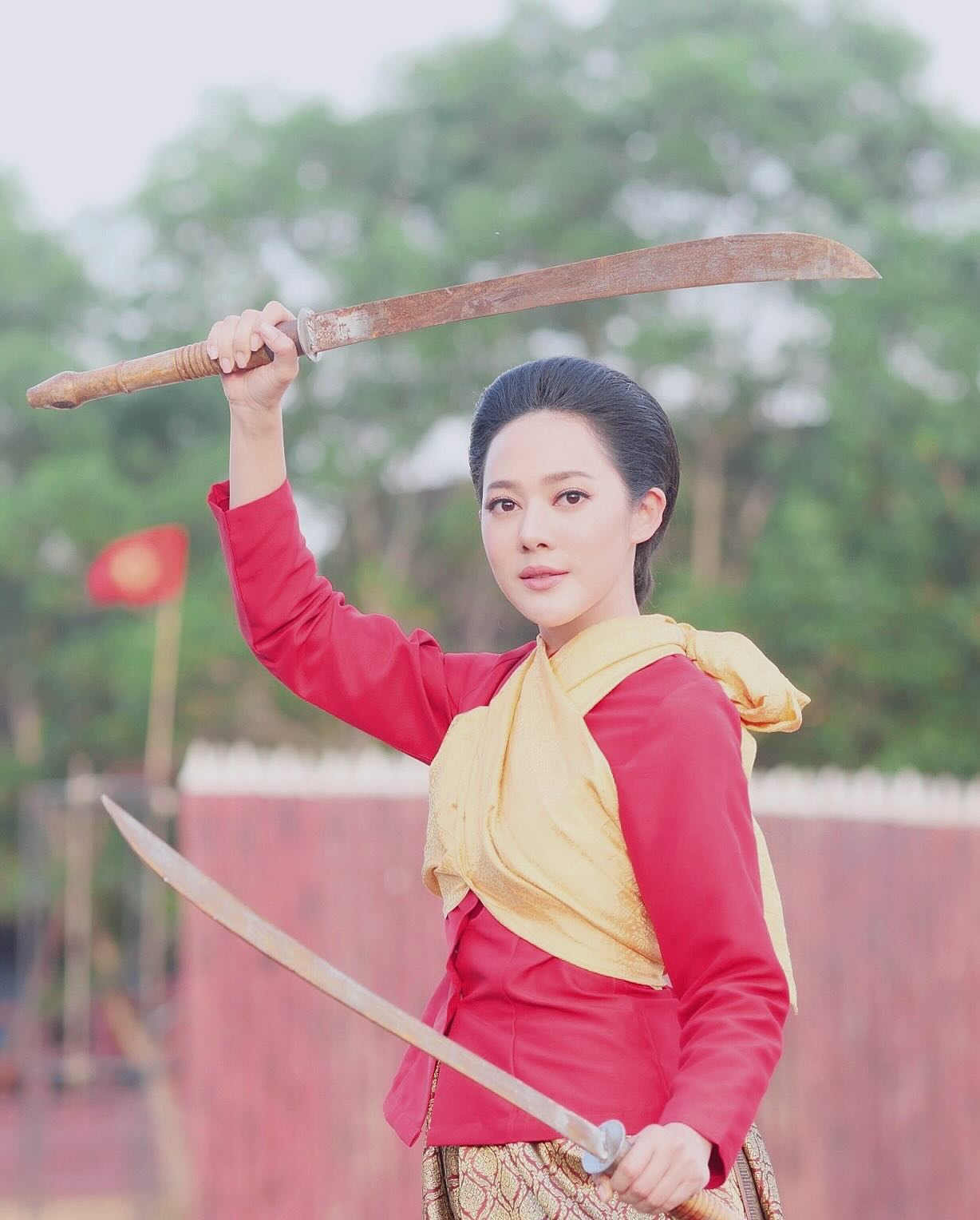 ทับทิม - อัญรินทร์ ธีราธนันพัฒน์