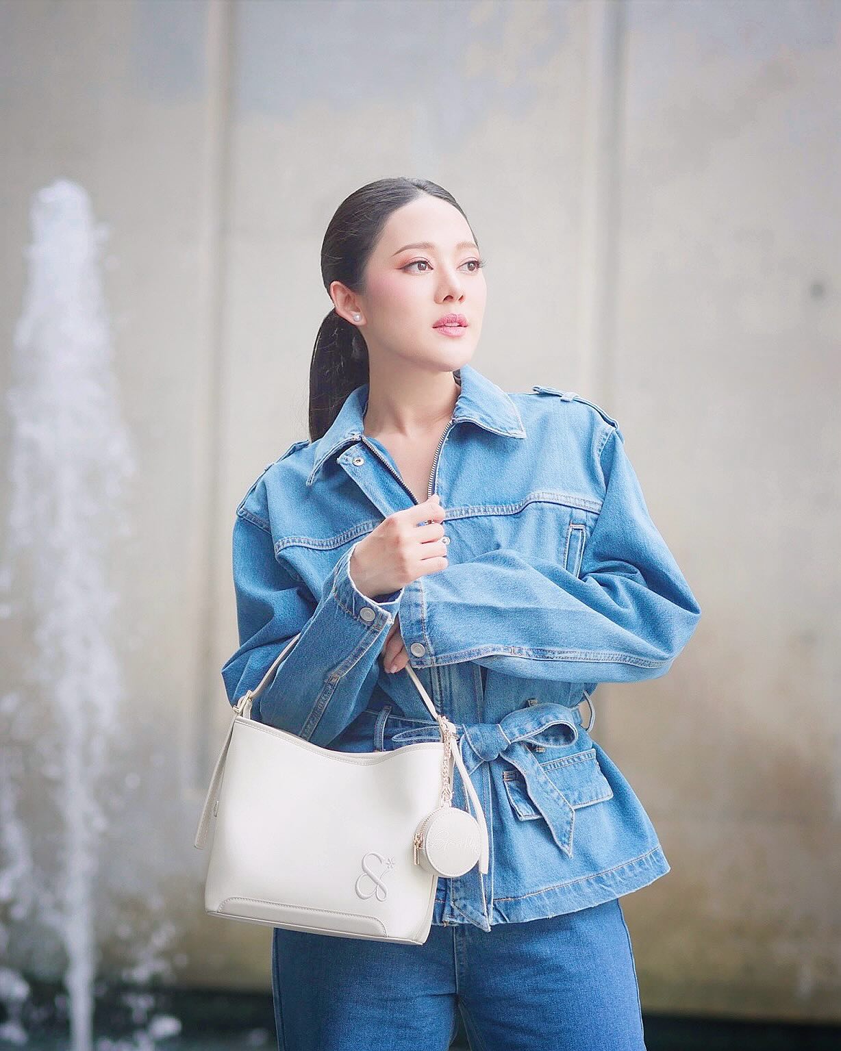 ทับทิม - อัญรินทร์ ธีราธนันพัฒน์
