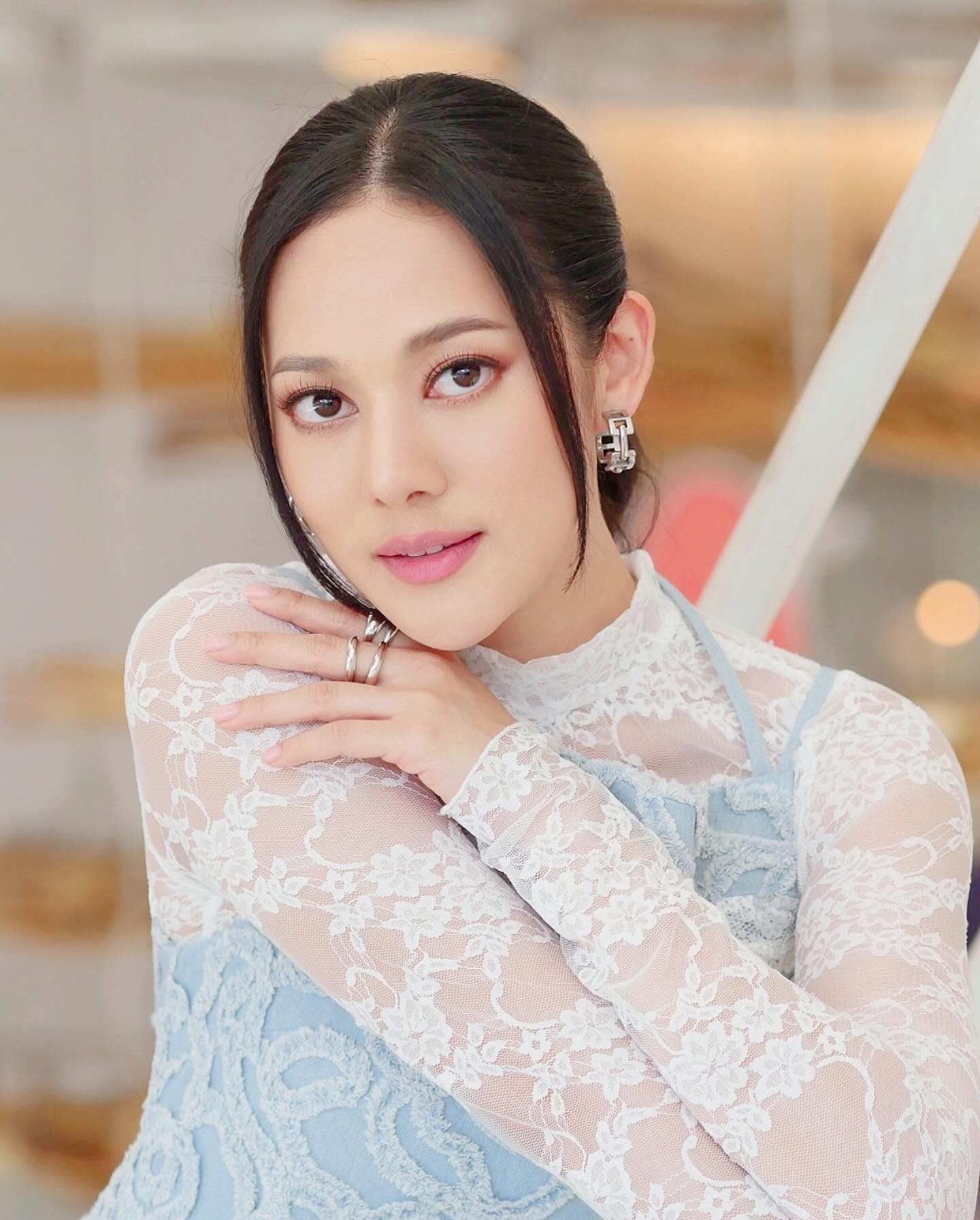 ทับทิม - อัญรินทร์ ธีราธนันพัฒน์
