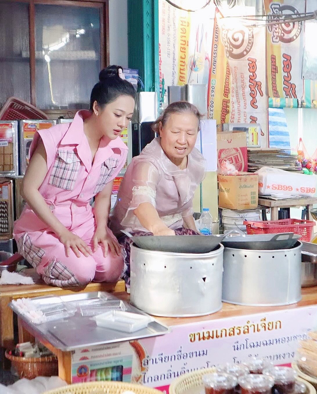 ทับทิม - อัญรินทร์ ธีราธนันพัฒน์