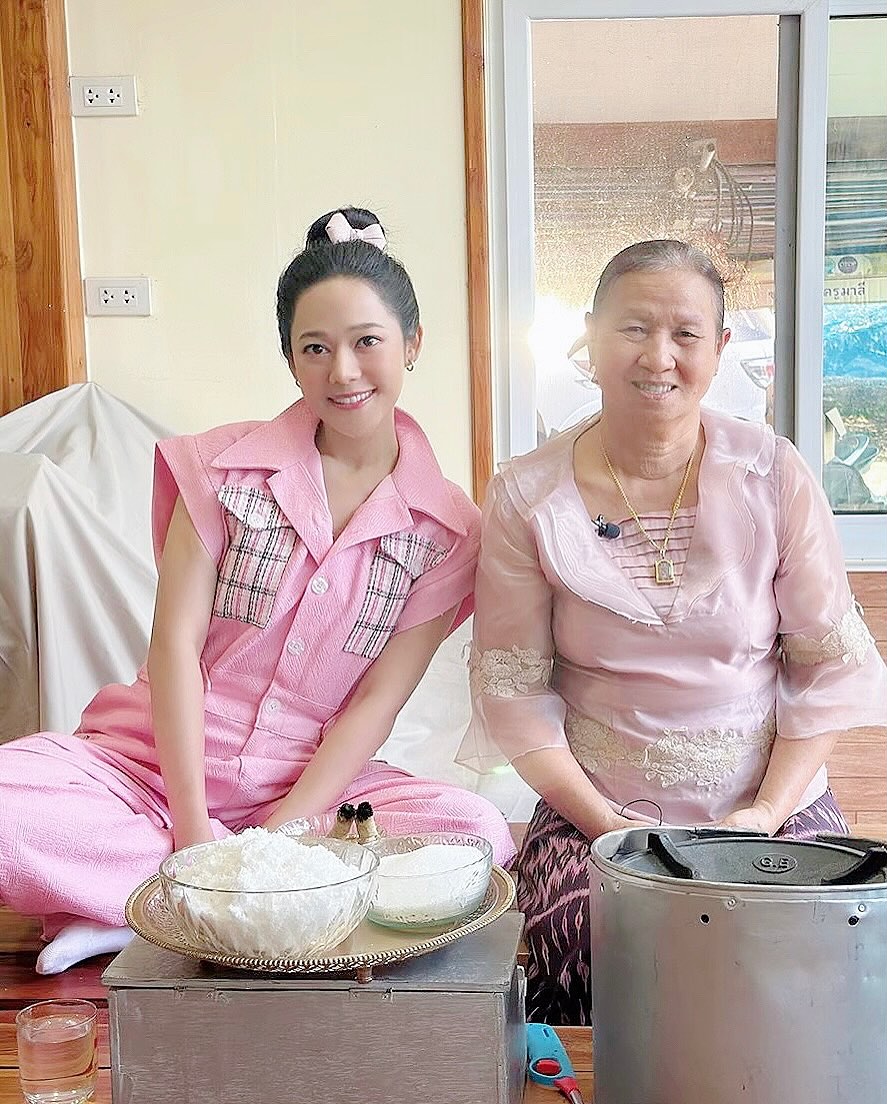ทับทิม - อัญรินทร์ ธีราธนันพัฒน์