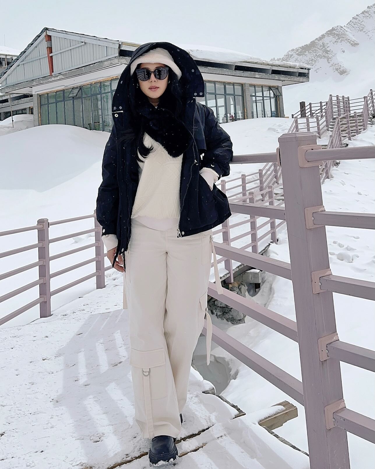ทับทิม - อัญรินทร์ ธีราธนันพัฒน์