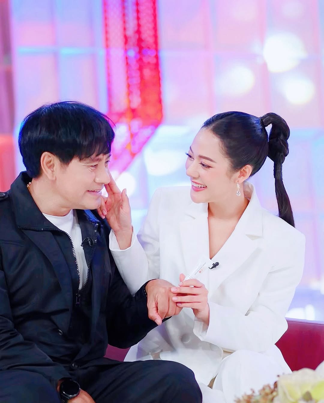 ทับทิม - อัญรินทร์ ธีราธนันพัฒน์