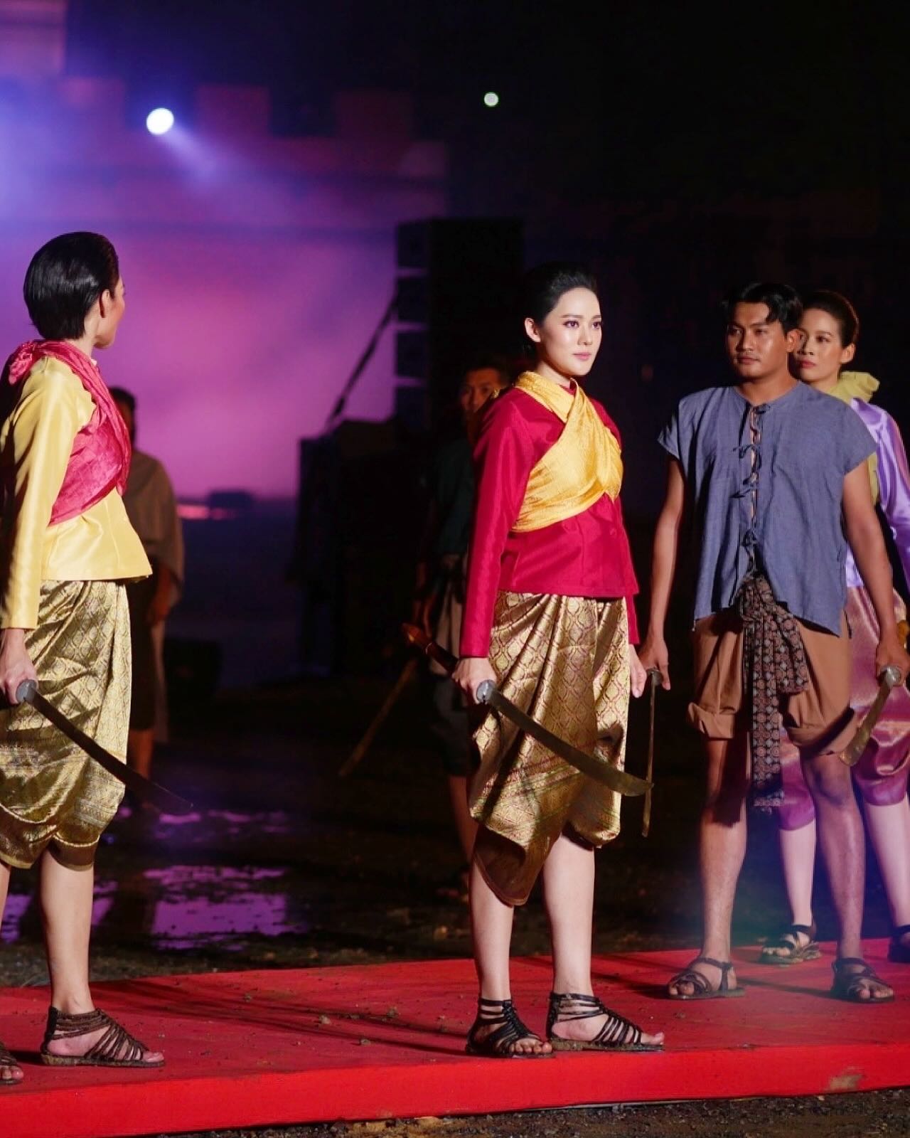 ทับทิม - อัญรินทร์ ธีราธนันพัฒน์