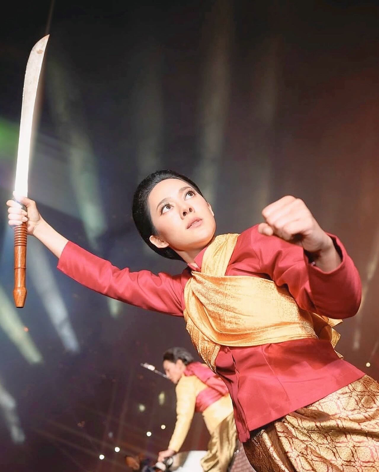 ทับทิม - อัญรินทร์ ธีราธนันพัฒน์