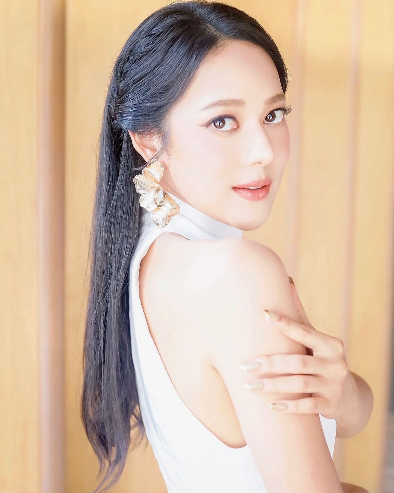 ทับทิม - อัญรินทร์ ธีราธนันพัฒน์