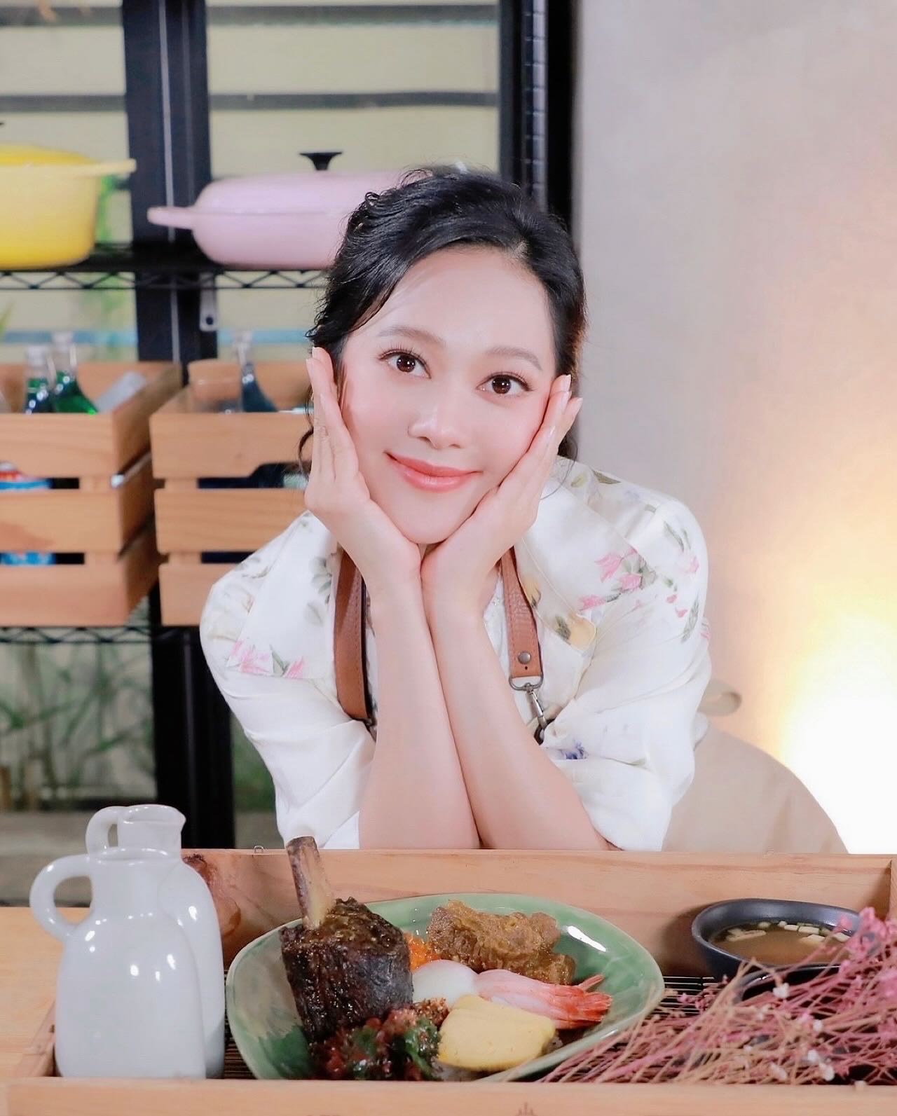 ทับทิม - อัญรินทร์ ธีราธนันพัฒน์