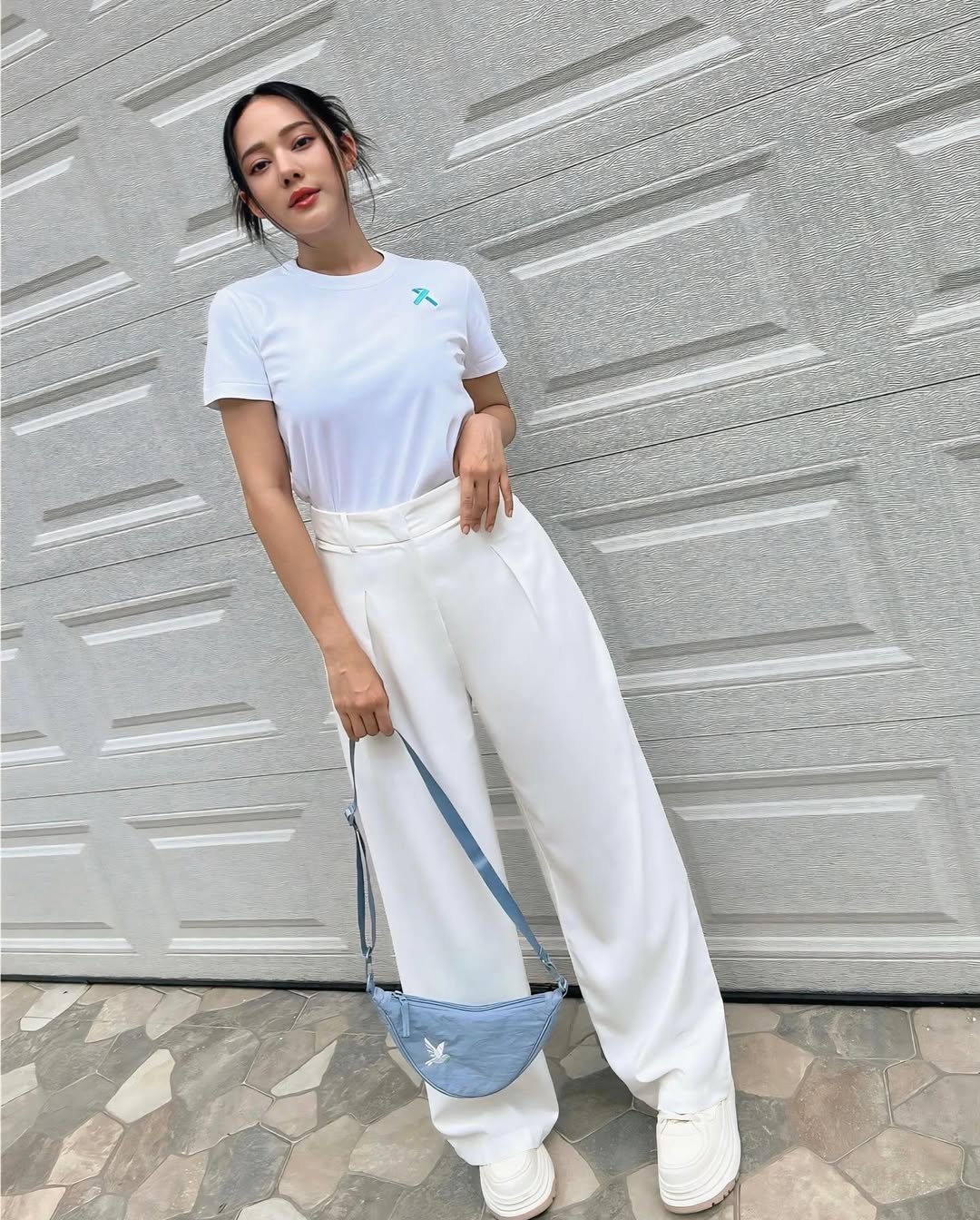 ทับทิม - อัญรินทร์ ธีราธนันพัฒน์