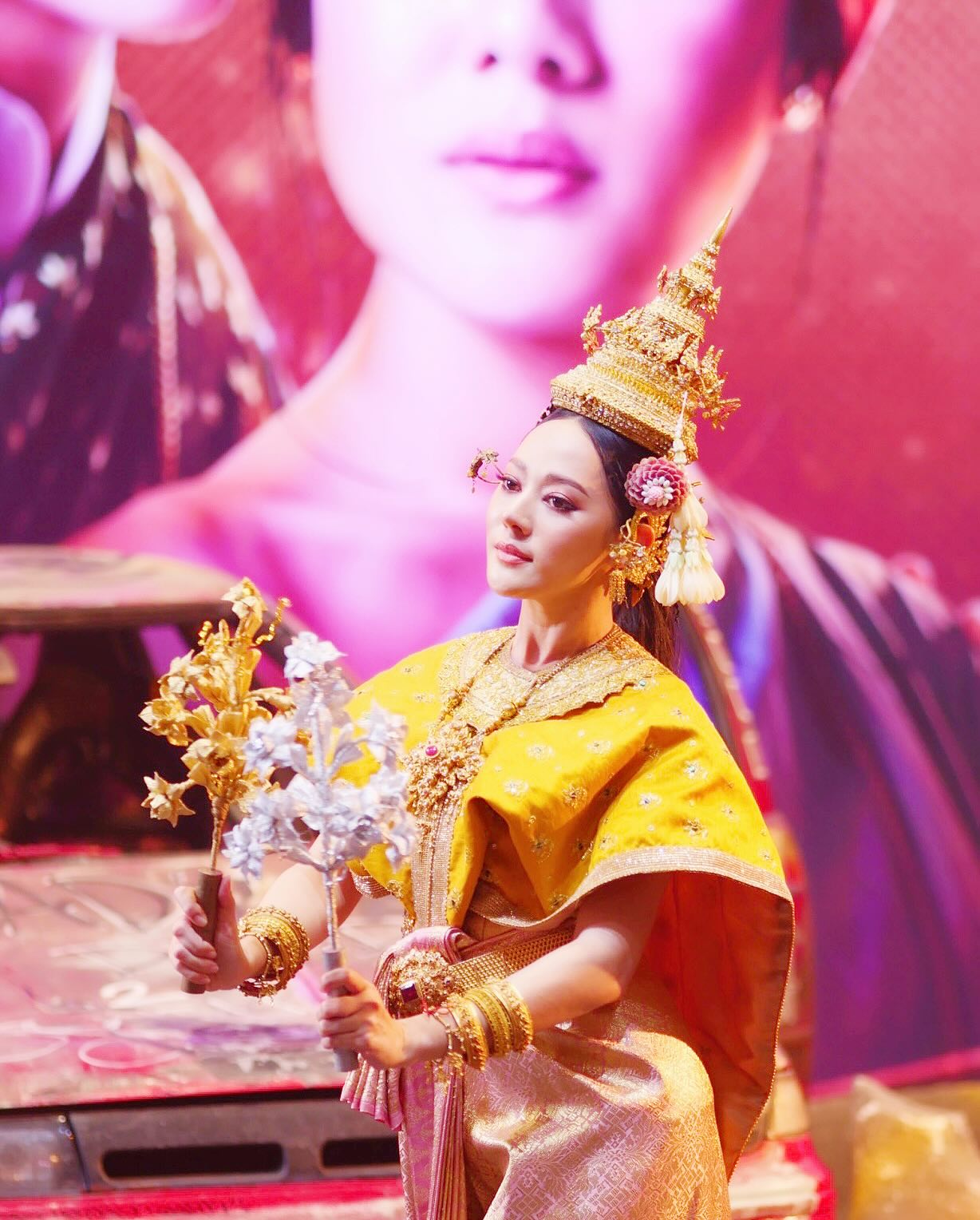 ทับทิม - อัญรินทร์ ธีราธนันพัฒน์