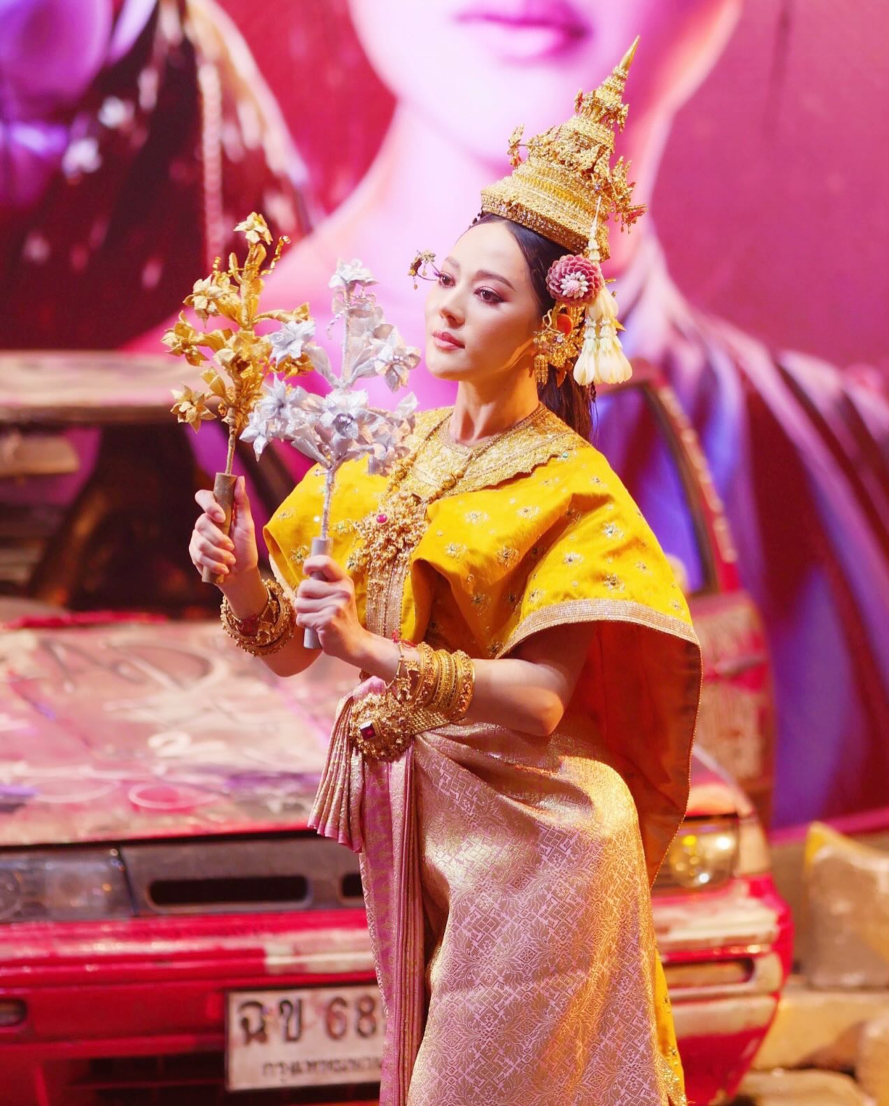 ทับทิม - อัญรินทร์ ธีราธนันพัฒน์