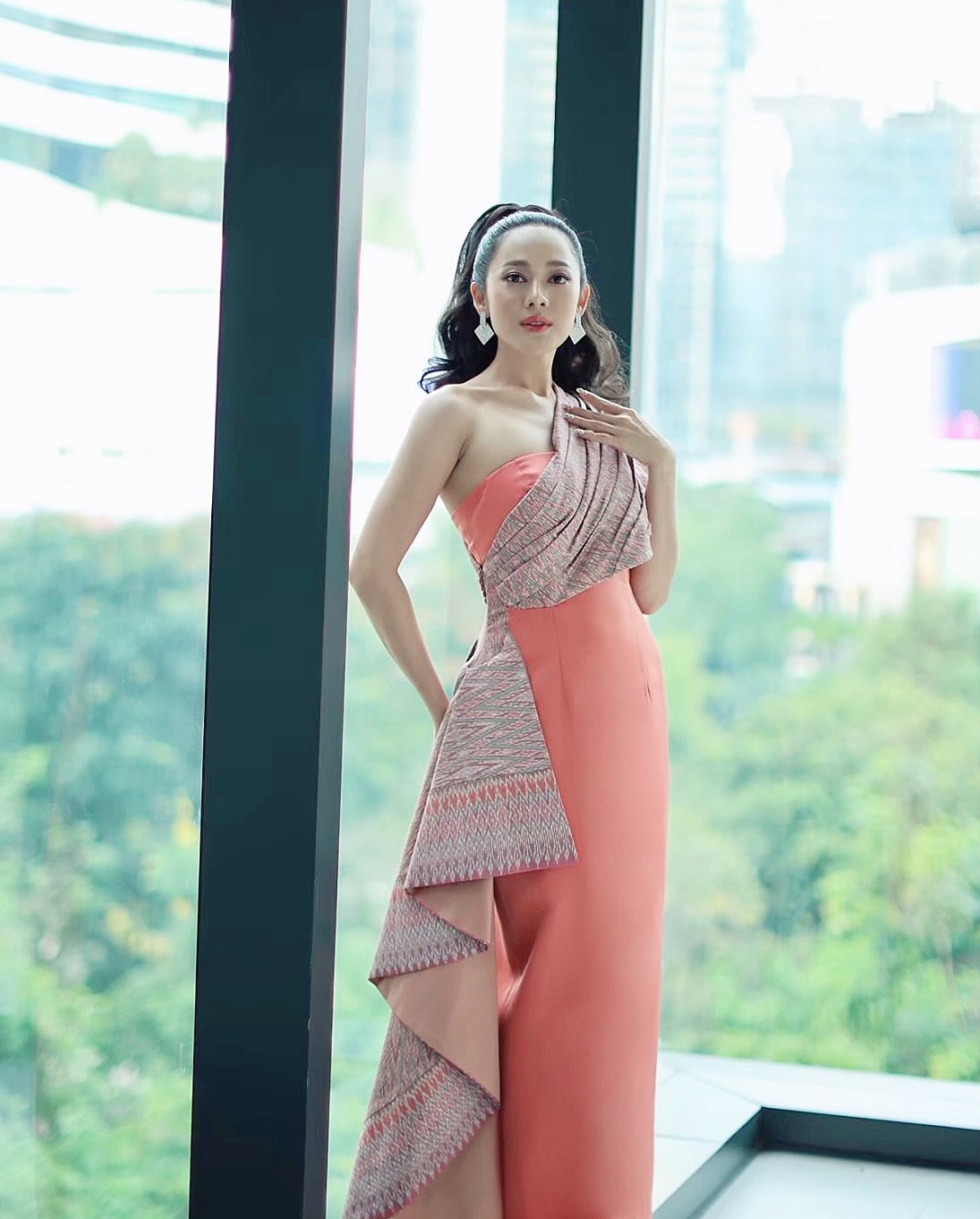 ทับทิม - อัญรินทร์ ธีราธนันพัฒน์