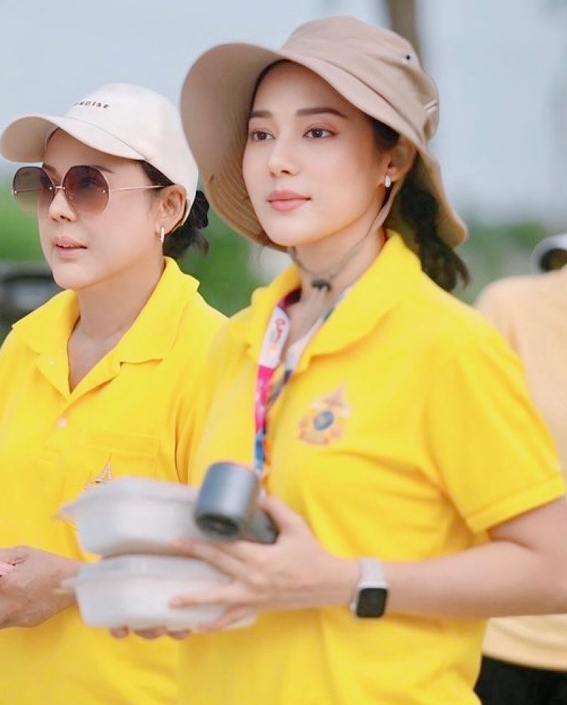ทับทิม - อัญรินทร์ ธีราธนันพัฒน์