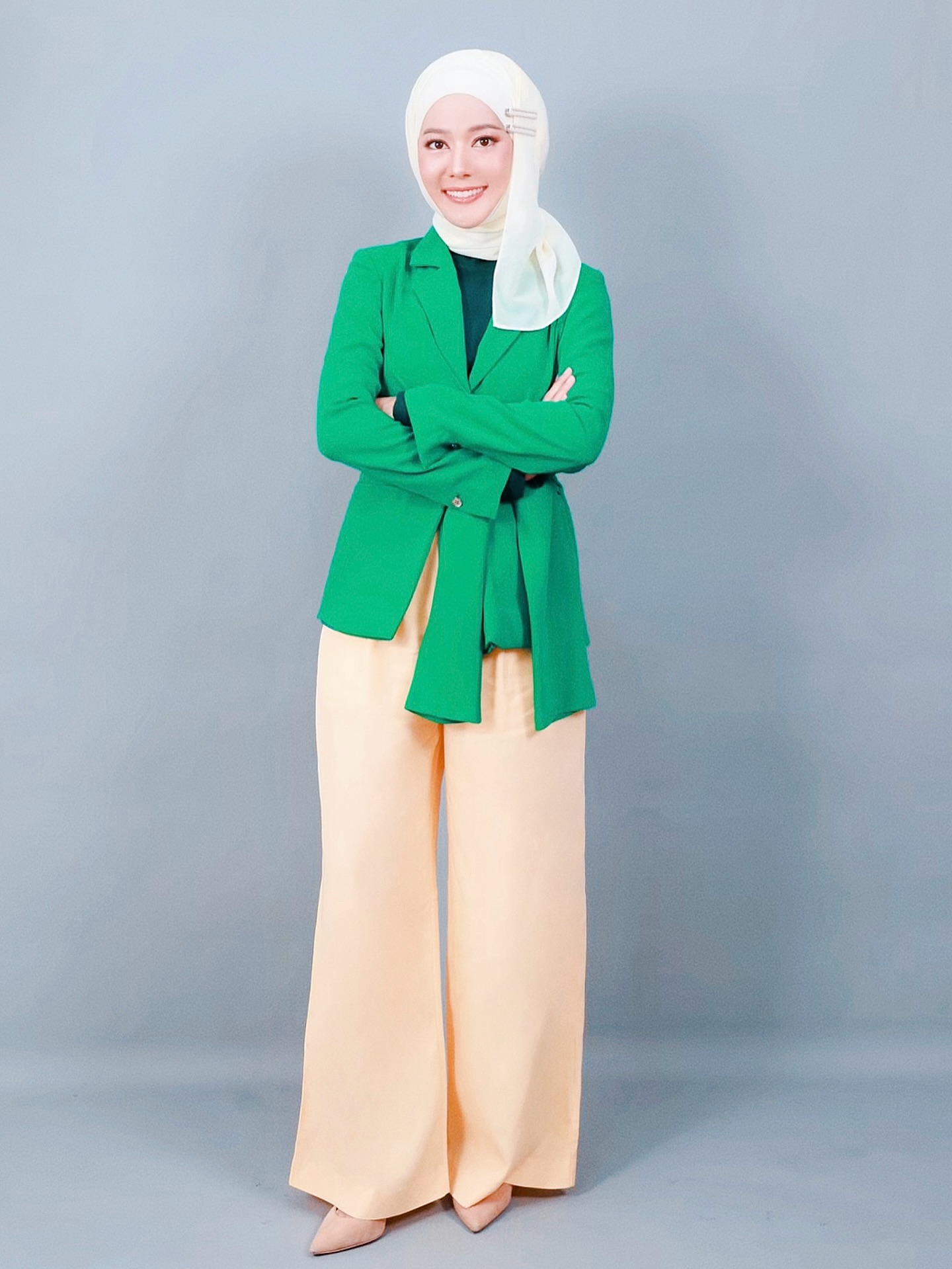 ทับทิม - อัญรินทร์ ธีราธนันพัฒน์
