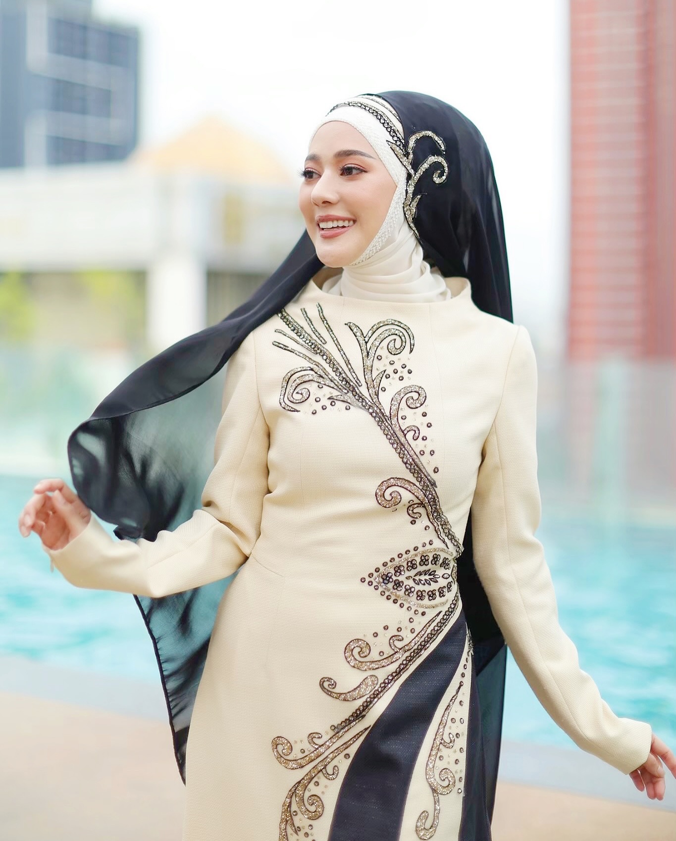 ทับทิม - อัญรินทร์ ธีราธนันพัฒน์