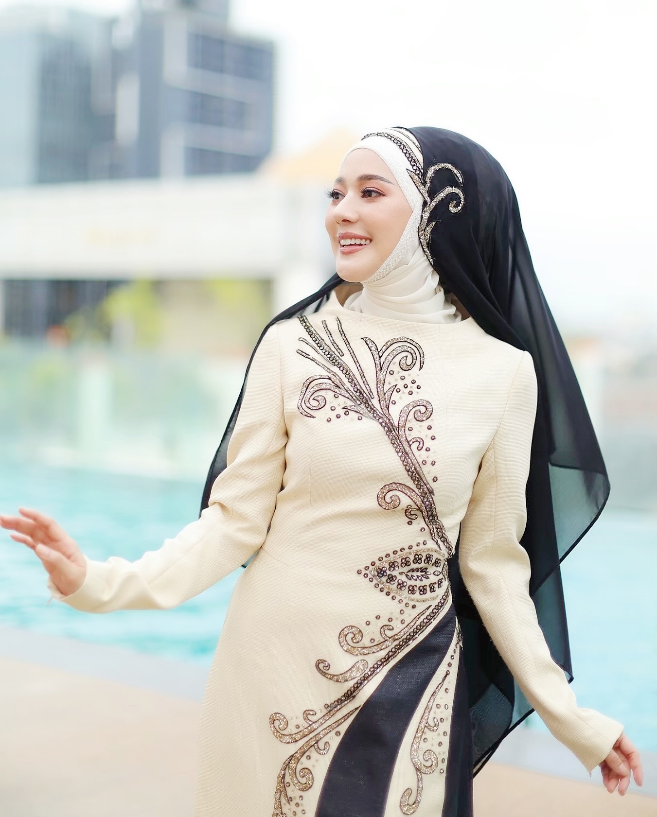 ทับทิม - อัญรินทร์ ธีราธนันพัฒน์