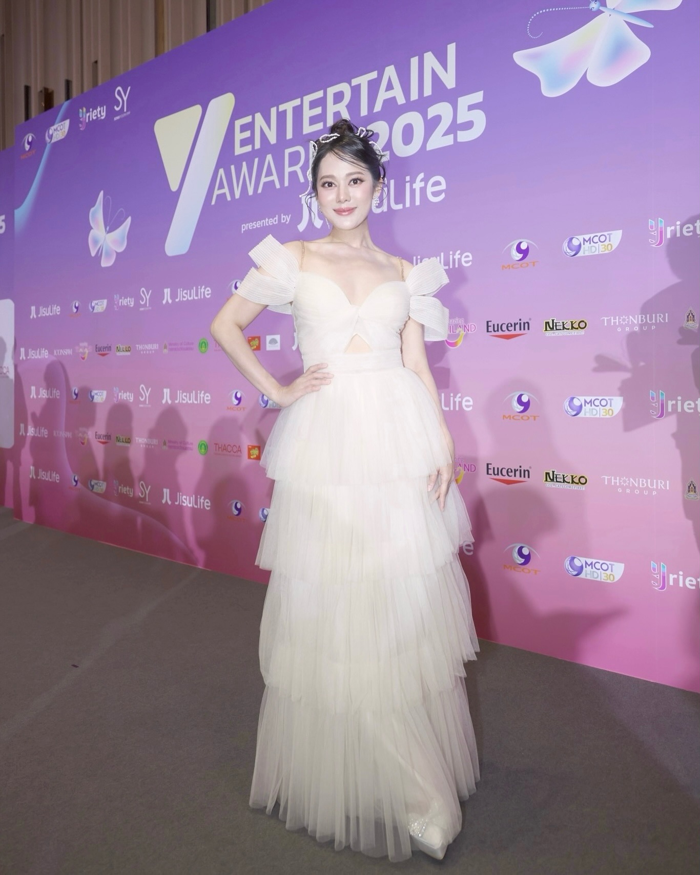 ทับทิม - อัญรินทร์ ธีราธนันพัฒน์