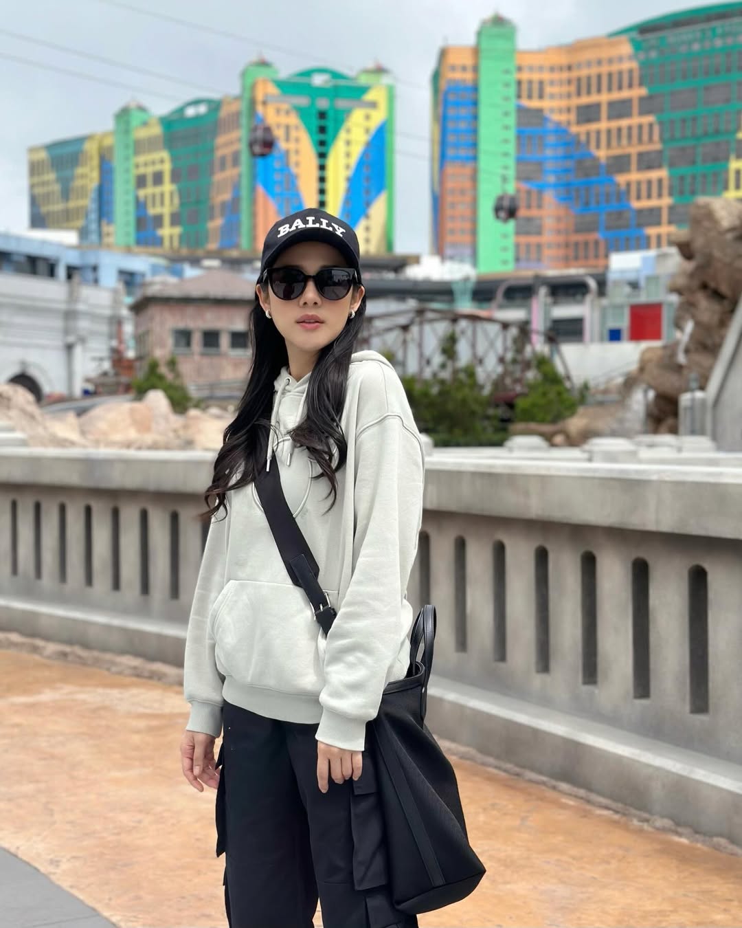 ทับทิม - อัญรินทร์ ธีราธนันพัฒน์