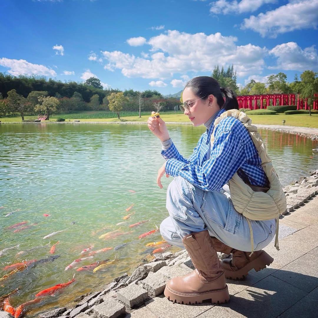 ทับทิม - อัญรินทร์ ธีราธนันพัฒน์