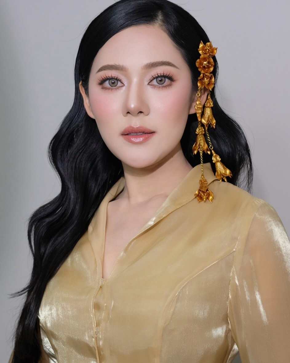 ทับทิม - อัญรินทร์ ธีราธนันพัฒน์