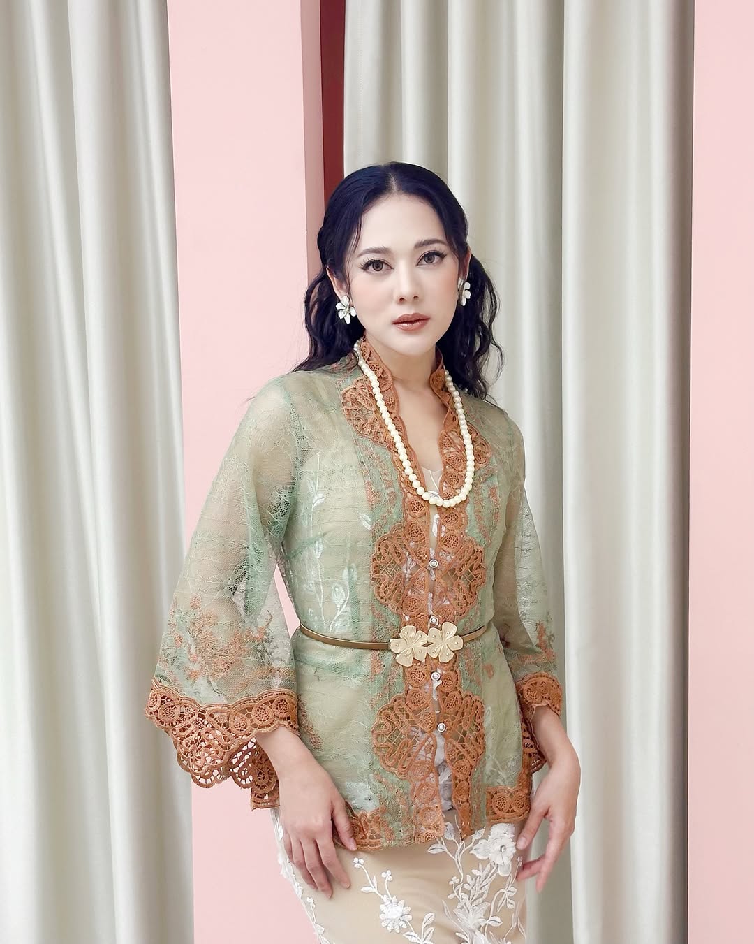 ทับทิม - อัญรินทร์ ธีราธนันพัฒน์