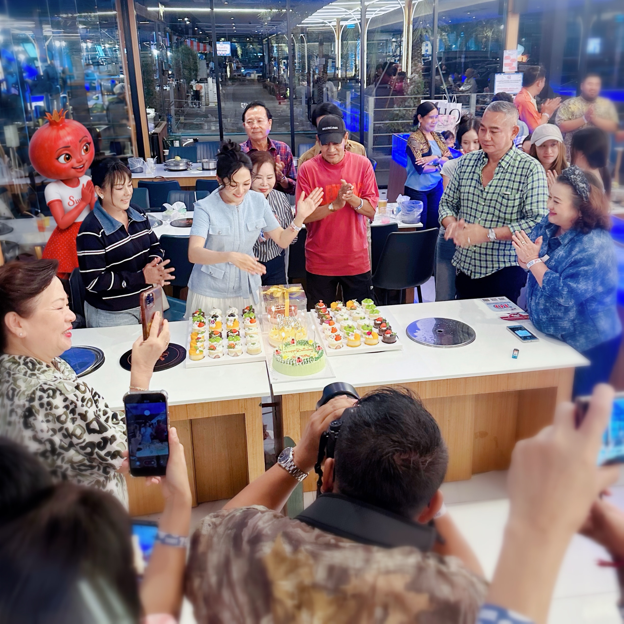 ทับทิม - อัญรินทร์ ธีราธนันพัฒน์