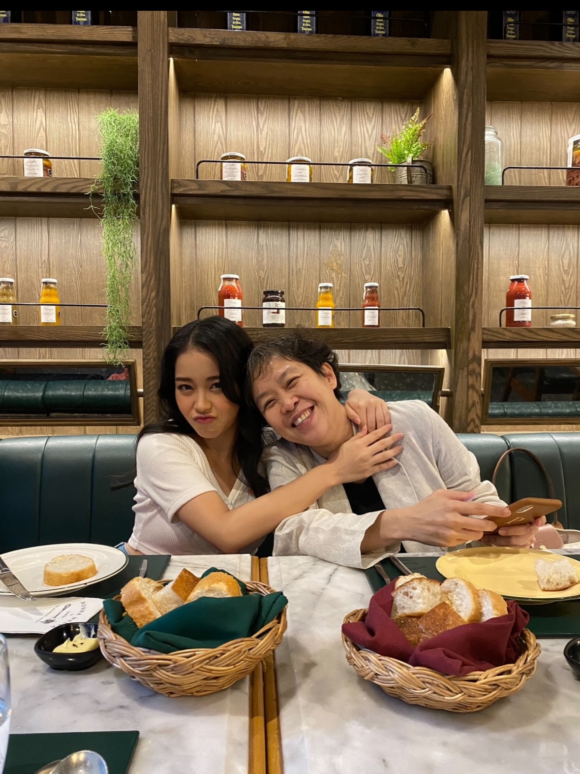 เซียงเซียง - พรสรวง รวยรื่น